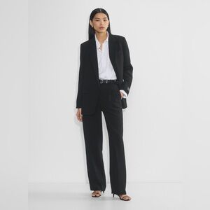 Aritzia Effortless Pants Black Size 4
